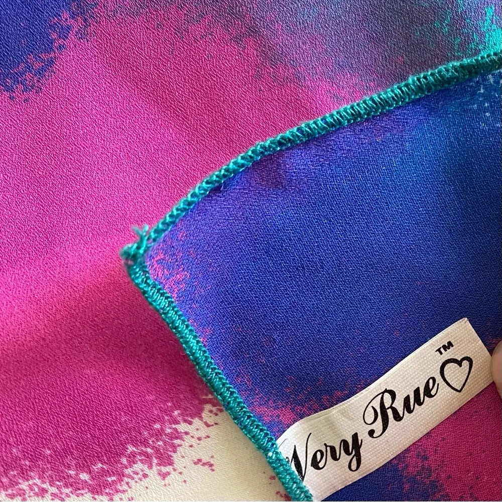 Very Rue silky scarf - Picture 3 of 5